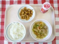 ごはん・牛乳・はるさめのいためもの・だいずとじゃこのあげに