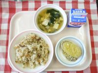 きんぴらずし・牛乳・さつまいものてんぷら・すましじる