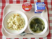 やきめし・牛乳・ちゅうかスープ・ヨーグルト