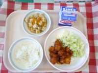 ごはん・牛乳・マグロのケチャップ煮・キャベツ・こうやのにもの