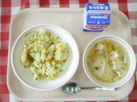 たかなチャーハン・牛乳・とりにくだんごスープ