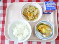 ごはん・牛乳・さかなのマヨネーズやき・あつあげのにもの