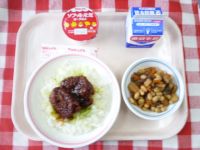 ソースカツどん・牛乳・だいずのにもの・ヨーグルト