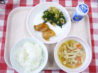 ごはん・牛乳・とりにくのてりやき・あえもの・かやくうどん