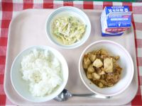 ごはん・ぎゅうにゅう・マーボーどうふ・はるさめサラダ