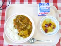 カレーライス・牛乳・さんしょくゼリー