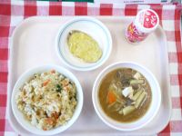 さんしょくごはん・ジョア・さつまいものてんぷら・ぶたじる