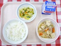 ごはん・牛乳・にくどうふ・キャベツのいためもの