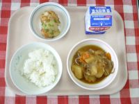 ごはん・牛乳・にくじゃが・ちくわのかきあげ