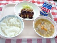 ご飯　牛乳　豆腐入りハンバーグ　ゆでキャベツ　のっぺい汁