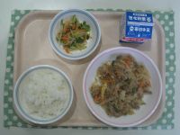 ごはん、チャプチェ、ごまみそ酢あえ