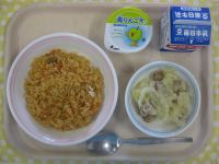 チキンライス、ジャーマンポテト、青りんごゼリー