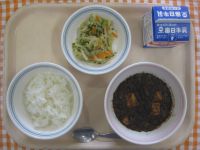 ごはん、マーボー豆腐、切干し大根の中華サラダ