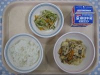 ご飯、いり豆腐、切干し大根の中華サラダ