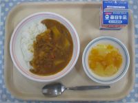 カレーライス、フルーツポンチ