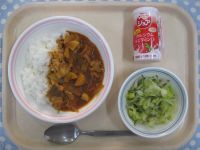 ハヤシライス、フレンチサラダ、ジョア