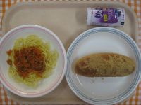 きなこあげパン、ミートスパゲティ、ジョア