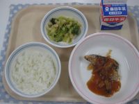 ご飯、魚の野菜あんかけ、大豆のサラダ