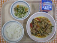 ご飯、チンジャオロース、バンサンスウ