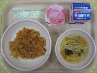 チキンライス、スープスパゲティ、ももゼリー