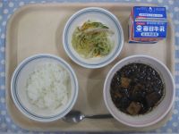 ご飯、マーボーなす、バンサンスウ