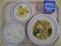 ご飯、ホイコーロー、ジャーマンポテト