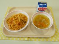 スパゲティナポリタン、野菜スープ